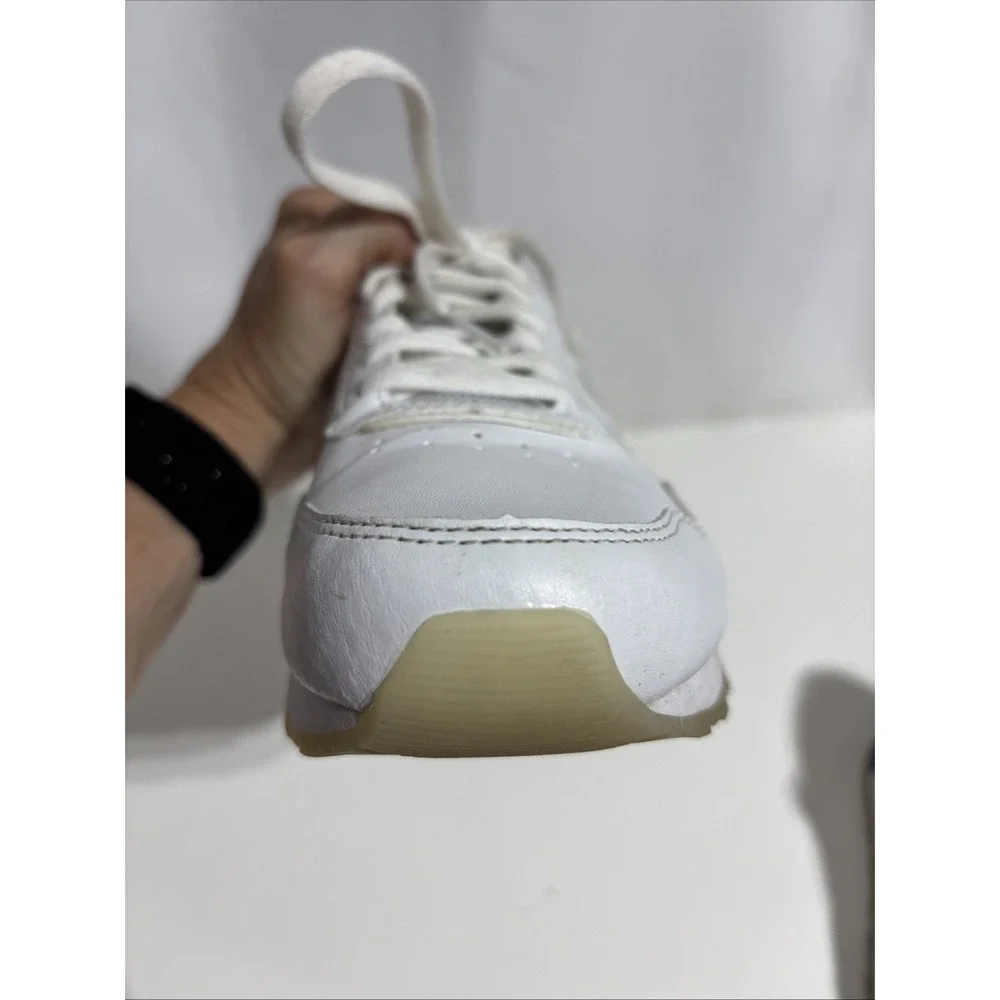 Reebok Harman Run Pride Shoes White/Rainbow Men's Size 5.5 FY5311 Pride Month